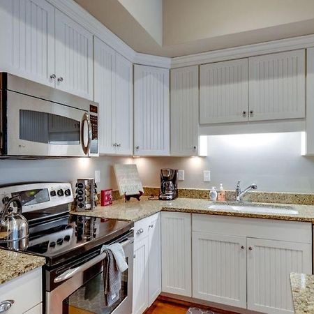 201 York #3 - Homey Downtown 2 Bedroom Steps From The River Savannah Exterior photo